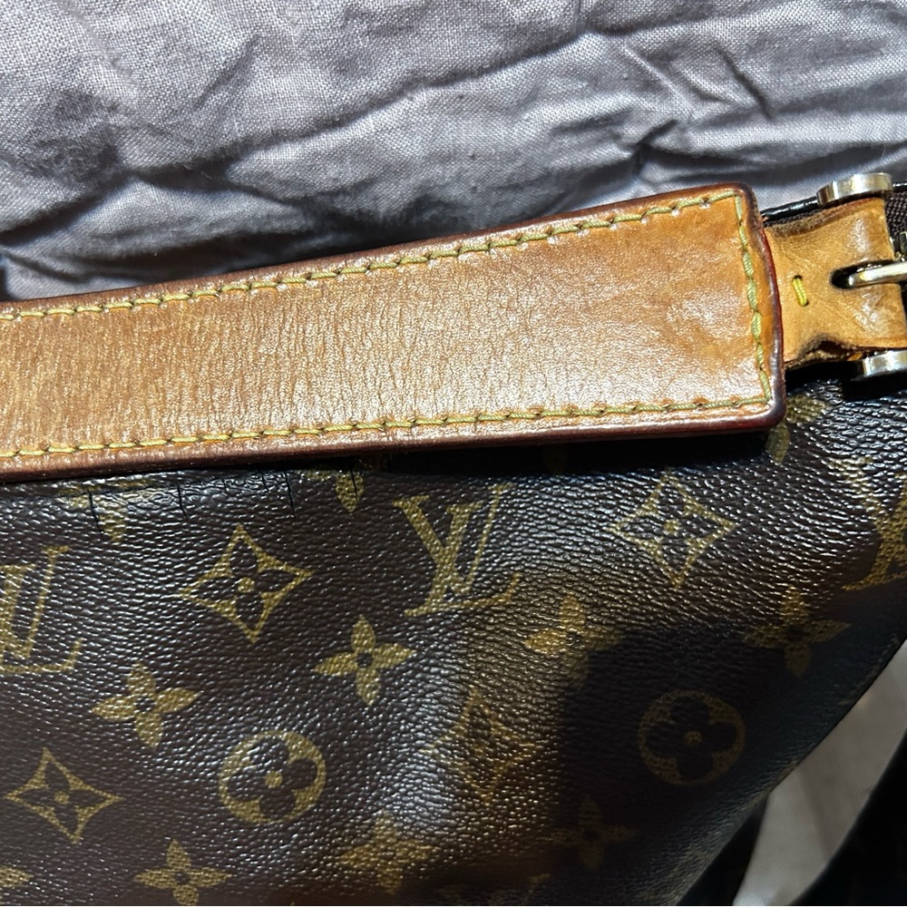 Louis Vuitton Mono Sully MM
Certificate of authenticity. Photos for condition - Picture 14 of 16